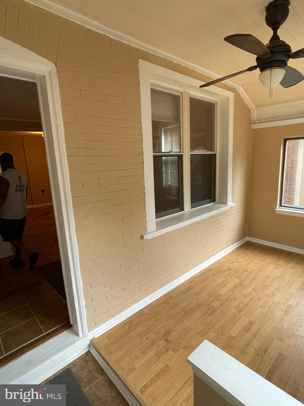 319 Middleton Street Riverside, NJ 08075 - Photo 7 of 26 Front Inside Porch