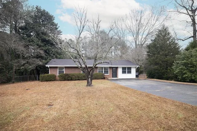 $305,000 | 3541 Pinehill Circle, Acworth, GA 30101