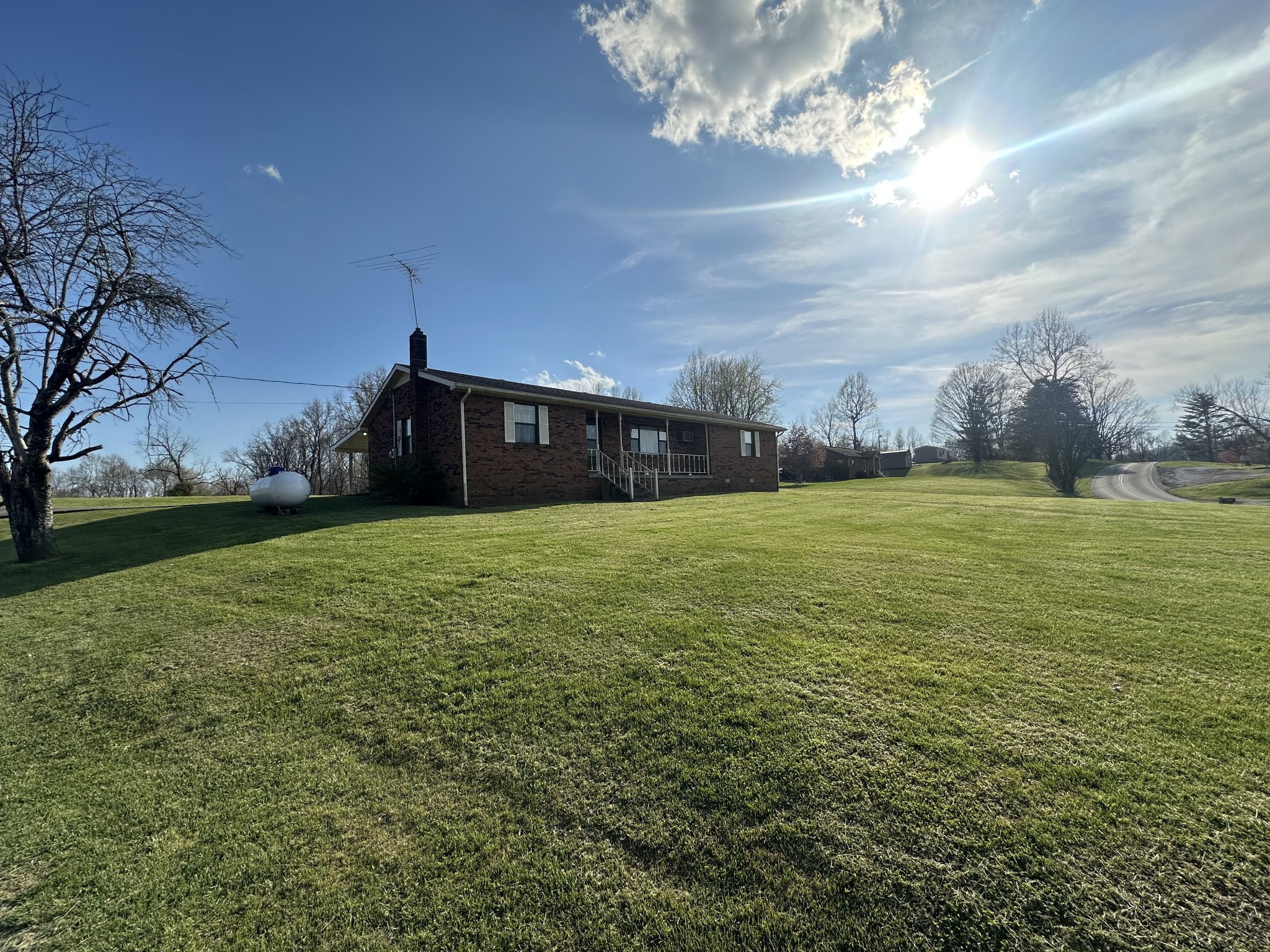 552 Pea Ridge Road Chestnut Mound, TN 38552 - Photo 4 of 31