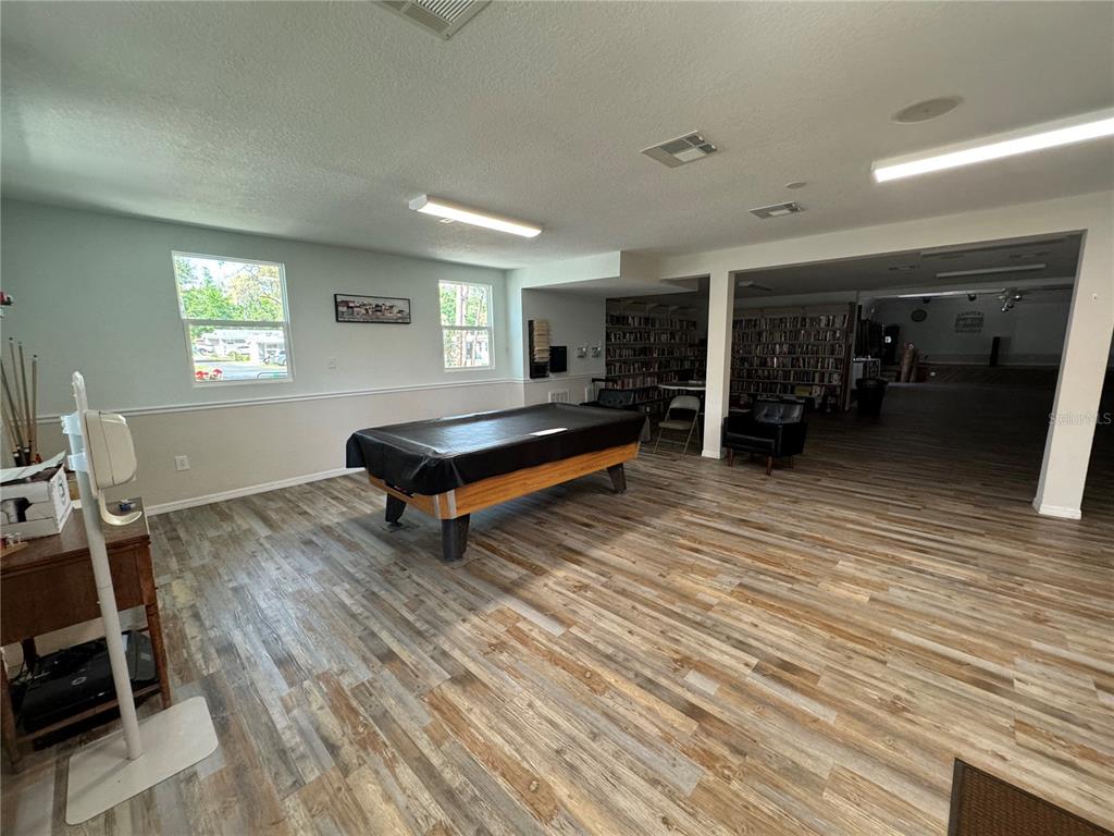 2092 Culbreath Road, Unit C52 Brooksville, FL 34602 - Photo 22 of 33 a living room with furniture
