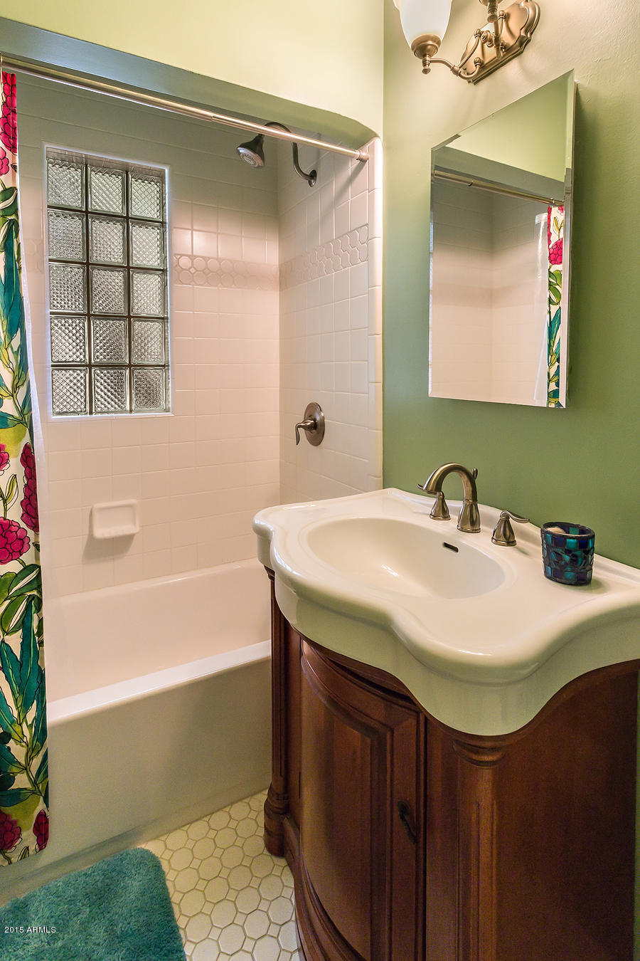 341 West Roma Avenue Phoenix, AZ 85013 - Photo 4 of 19 341 W Roma-15
