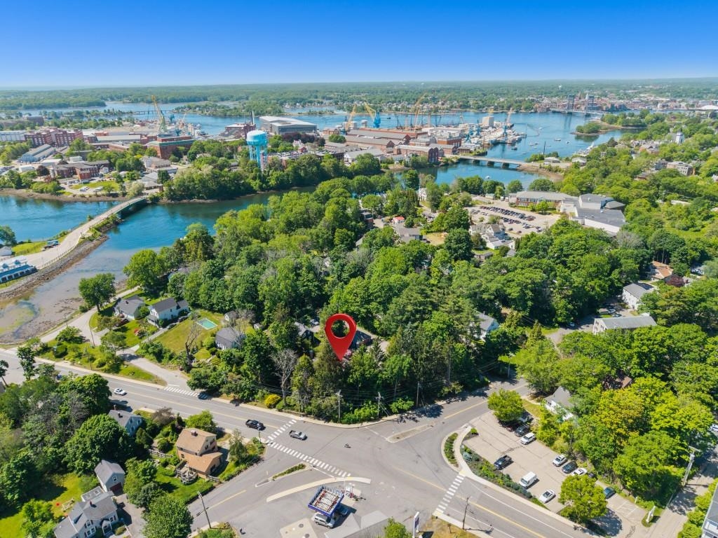 52 Whipple Road Kittery, ME 03904 - Photo 12 of 37