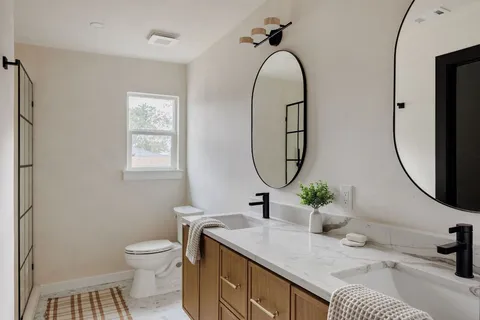 $749,000 | 2009 Lear Lane, Austin, TX 78745