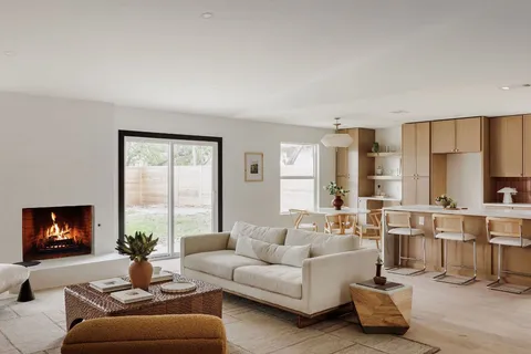 $749,000 | 2009 Lear Lane, Austin, TX 78745