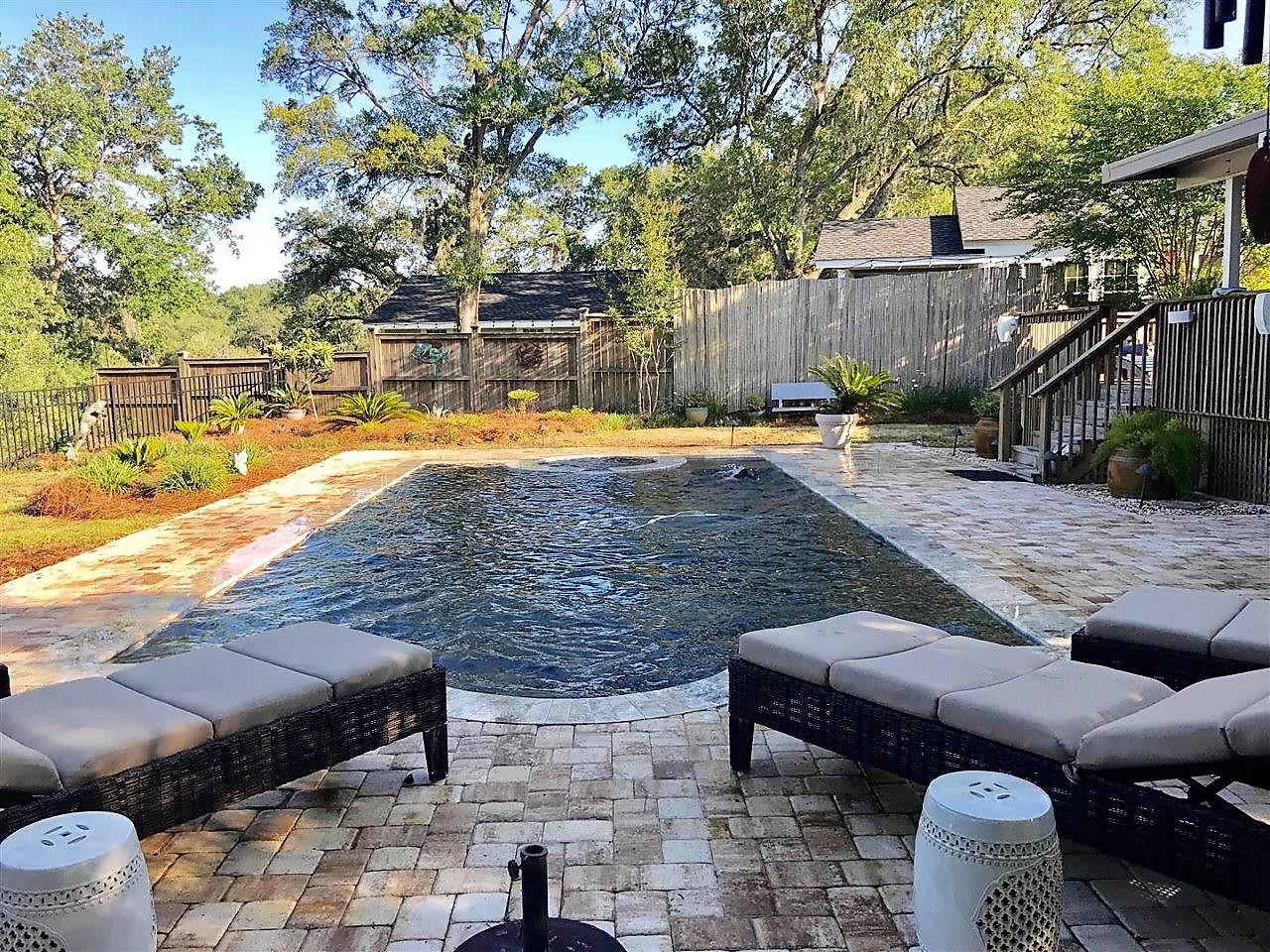 84 Colleton Drive Charleston, SC 29407 - Photo 2 of 15 3CF3EF26-8187-4CB6-BA0A-E5B499F52729
