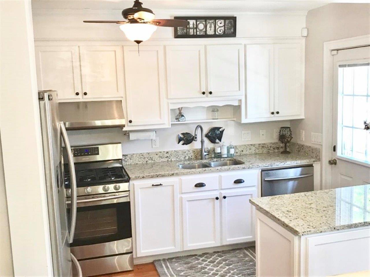 84 Colleton Drive Charleston, SC 29407 - Photo 4 of 15 IMG_9869