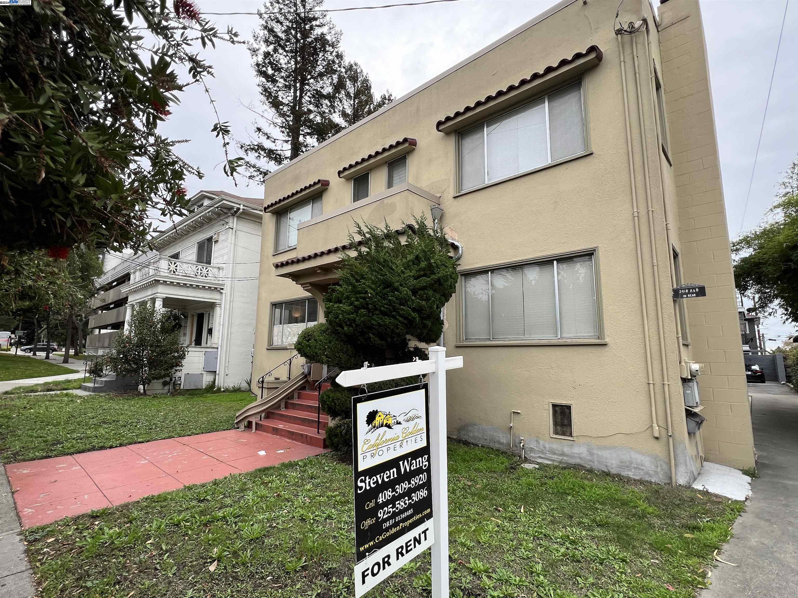 2418 Ashby Avenue, Unit B Berkeley, CA 94705 - Photo 2 of 17 a front view of a house with garden