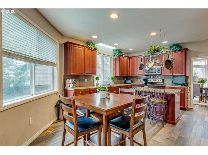 3855 Northwest 9th Loop Camas, WA 98607 - Photo 13 of 30 Gallery Image 13