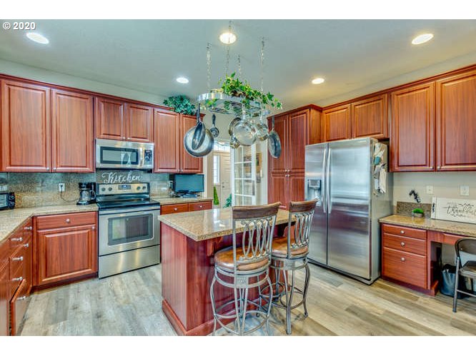 3855 Northwest 9th Loop Camas, WA 98607 - Photo 10 of 30 Gallery Image 10