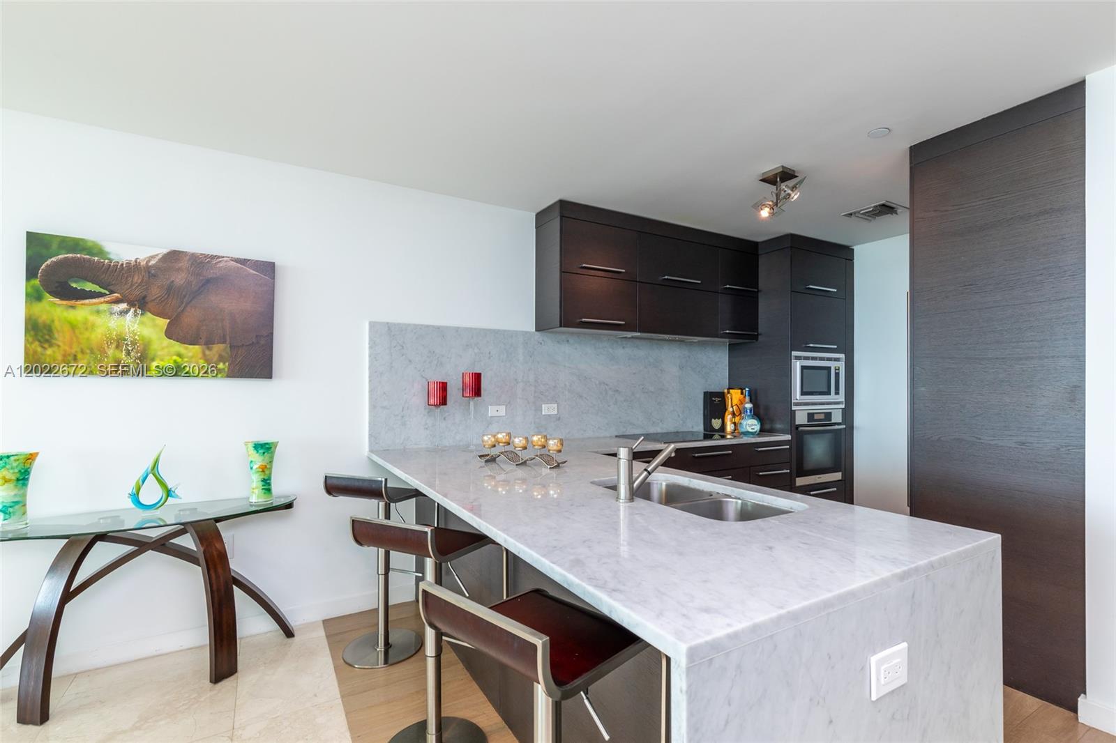 900 Biscayne Boulevard, Unit 2002 Miami, FL 33132 - Photo 5 of 38