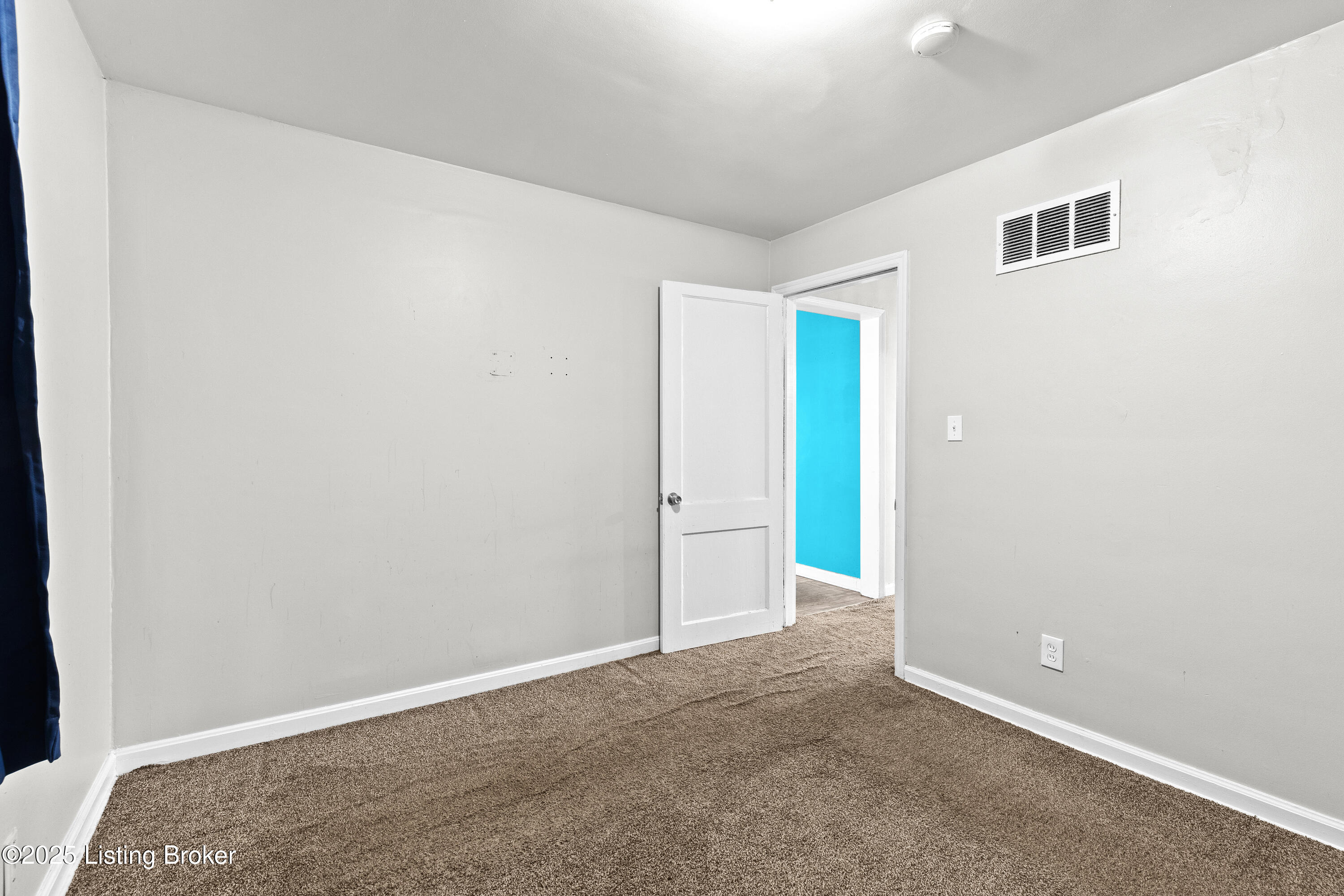 1030 Reeves Road Louisville, KY 40219 - Photo 9 of 26 09-1030 Reeves Rd-9