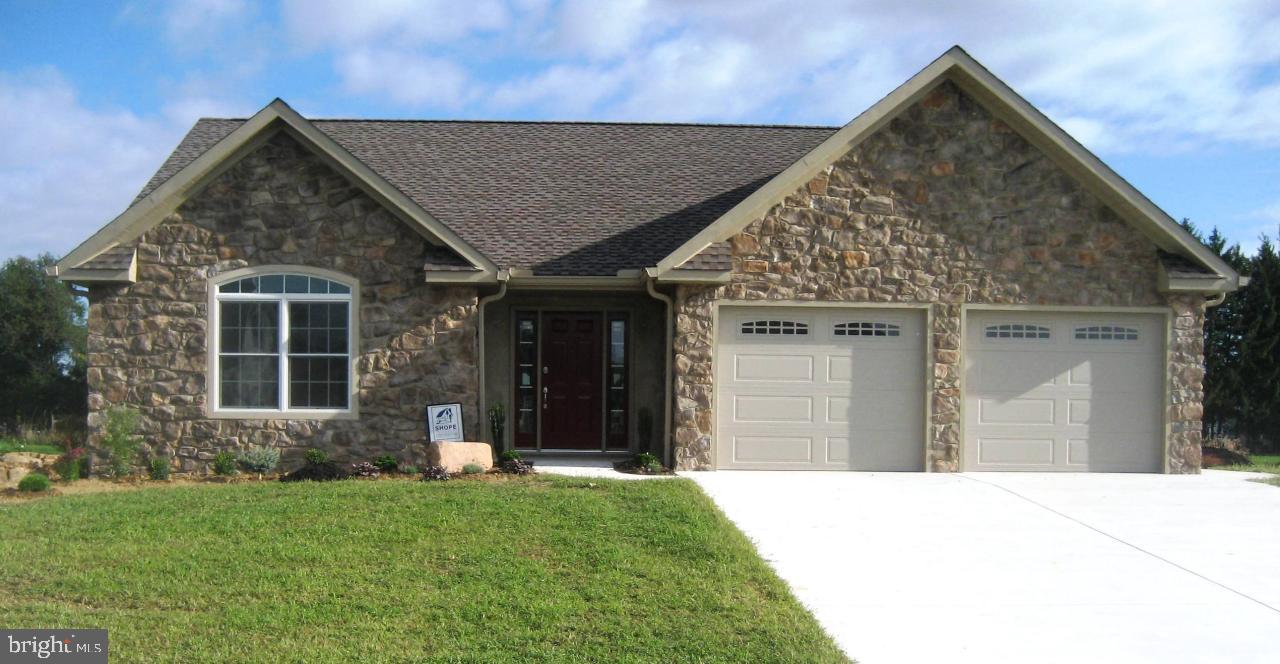 440 Edinburgh Road Middletown, PA 17057 - Photo 1 of 12 Gallery Image 1