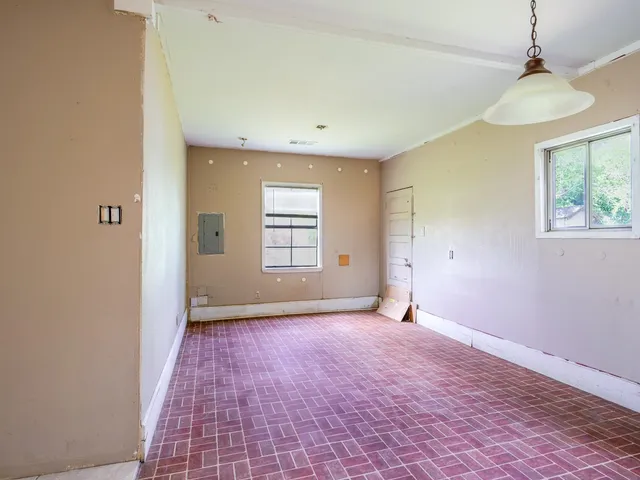 $115,000 | 1004 Avon Avenue, Llano, TX 78643