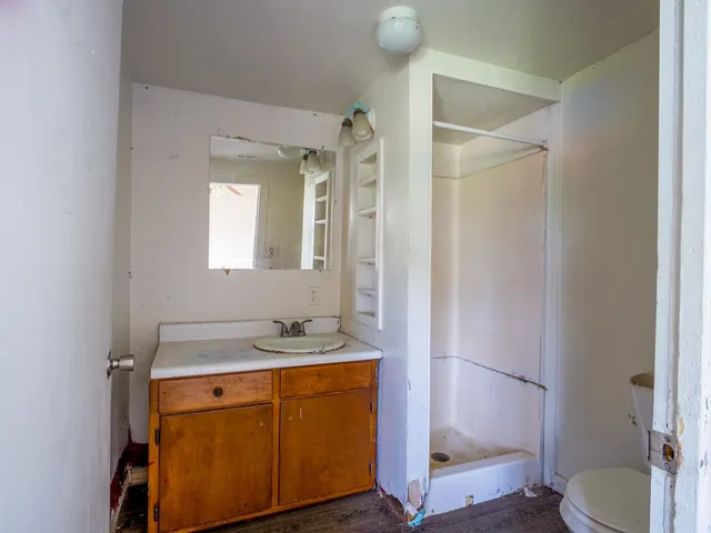 $115,000 | 1004 Avon Avenue, Llano, TX 78643