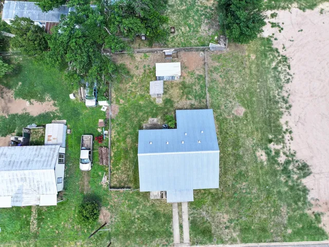 $115,000 | 1004 Avon Avenue, Llano, TX 78643