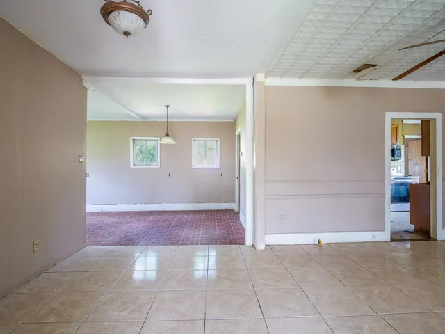 $115,000 | 1004 Avon Avenue, Llano, TX 78643