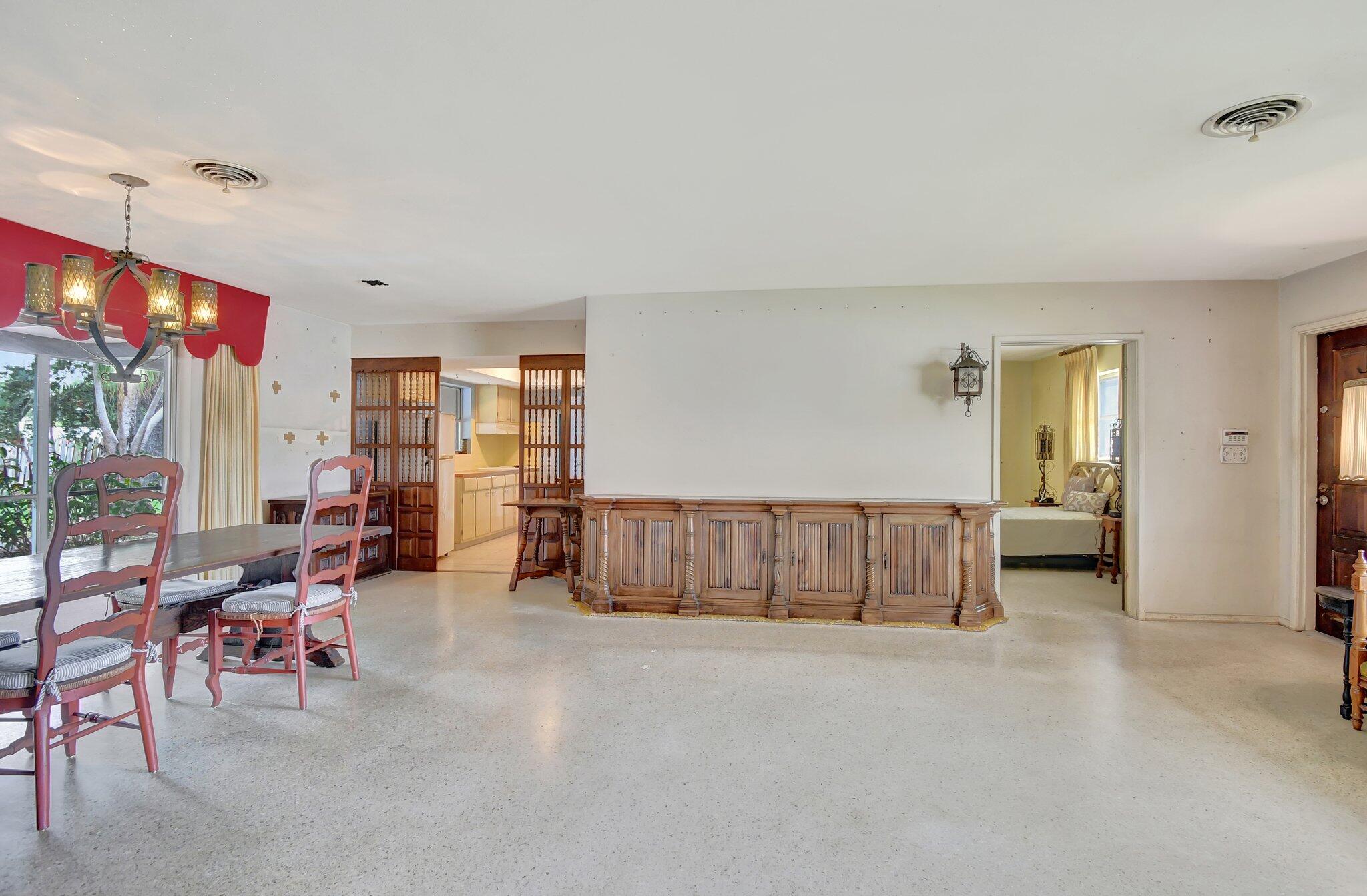 65 Northwest 12th Avenue Boca Raton, FL 33486 - Photo 8 of 47 Dining Rm / Living Rm