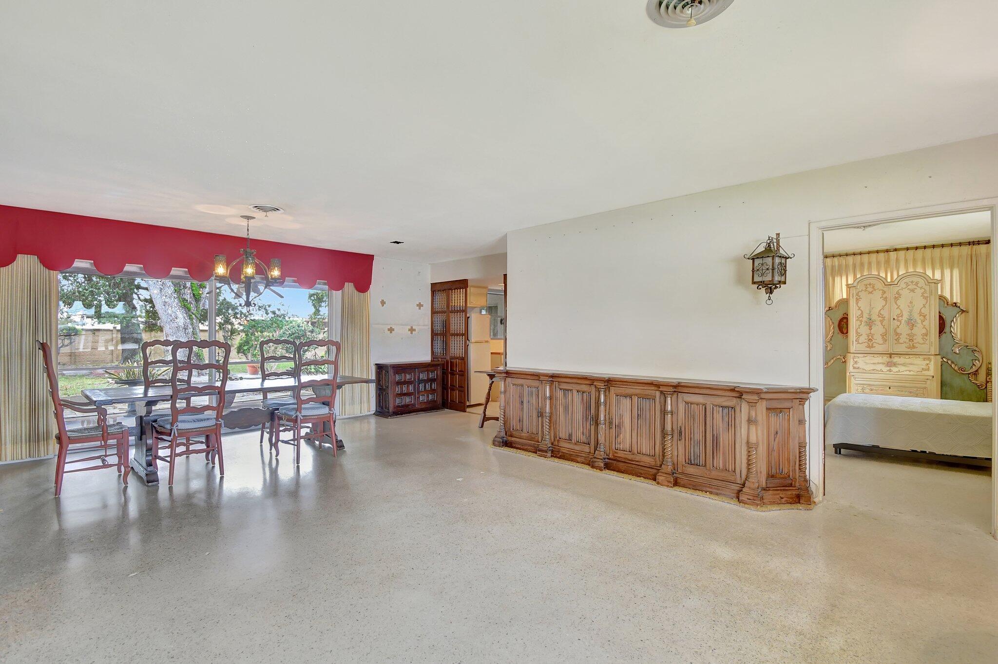 65 Northwest 12th Avenue Boca Raton, FL 33486 - Photo 9 of 47 Dining Room