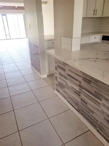 a view of utility room