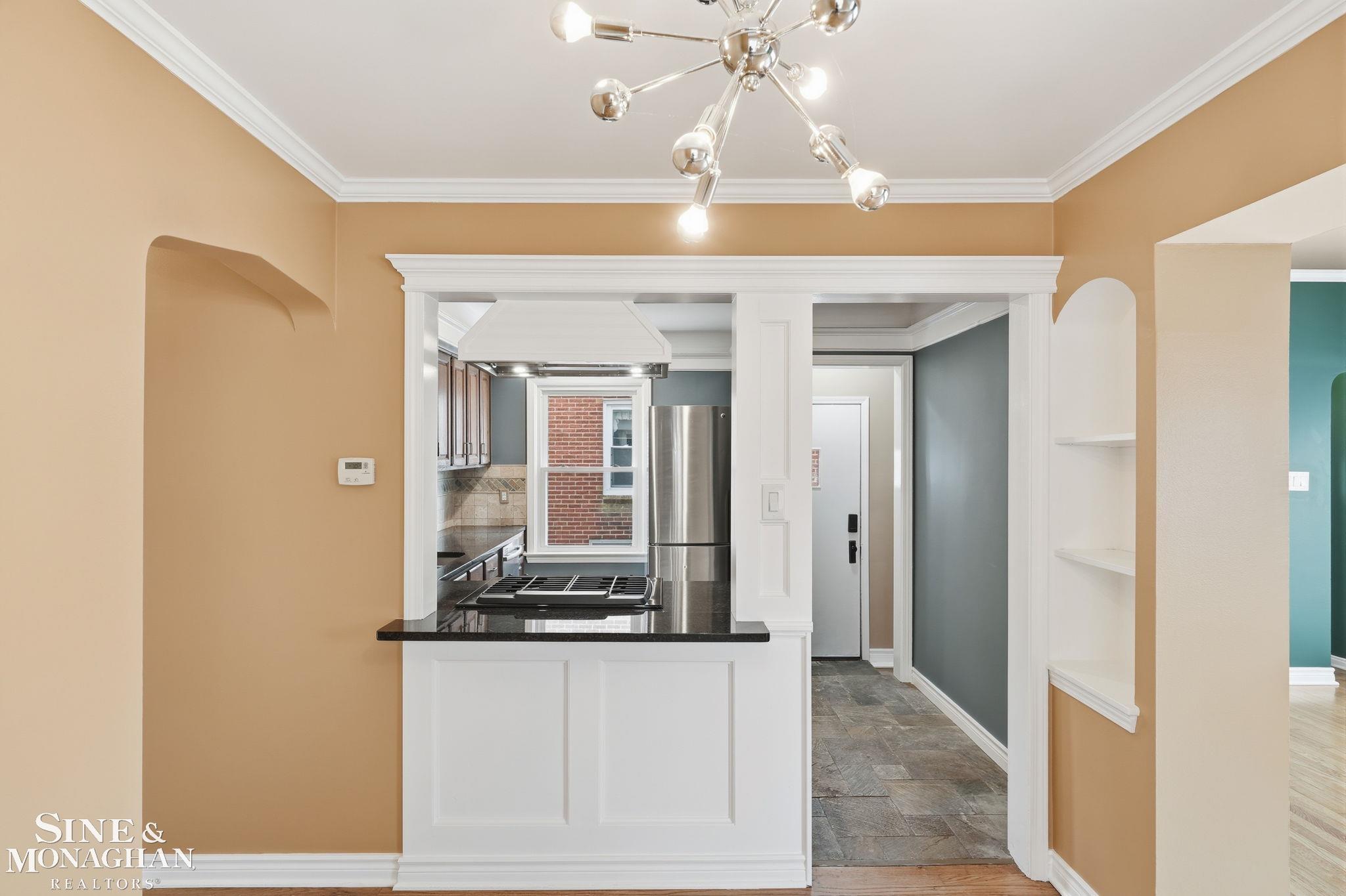 1641 Hampton Road Grosse Pointe Woods, MI 48236 - Photo 16 of 70