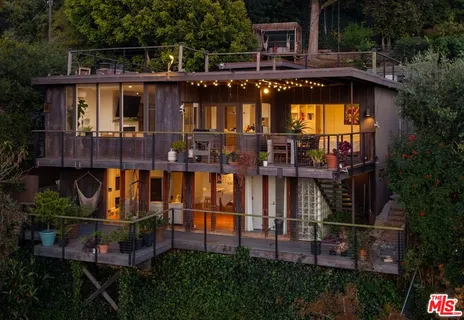 $3,995,000 | 454 Stassi Lane, Santa Monica, CA 90402