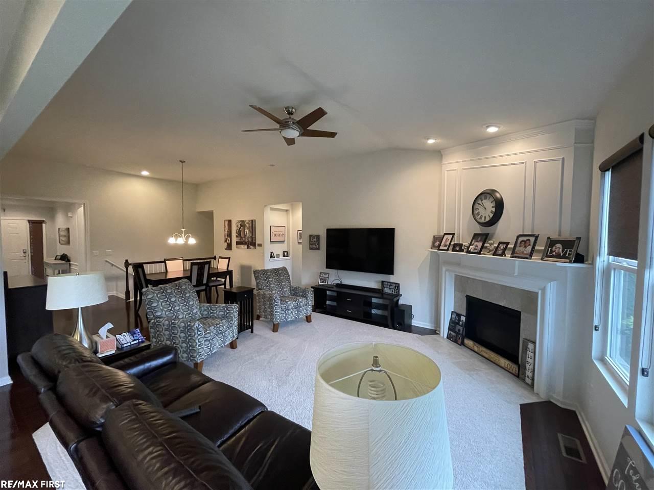 48295 Silver Lake Road Macomb, MI 48042 - Photo 14 of 41