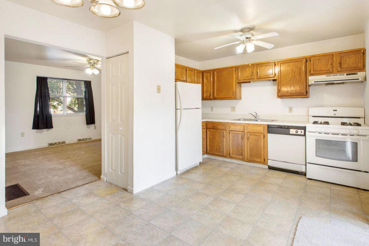 192 Center Street Hanover, PA 17331 - Photo 6 of 20 Gallery Image 6
