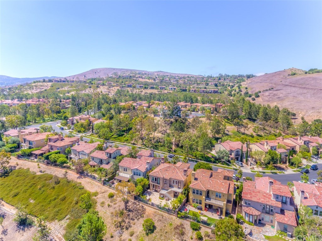 31 Climbing Vine Irvine, CA 92603 - Photo 20 of 20 a view of city and mountain