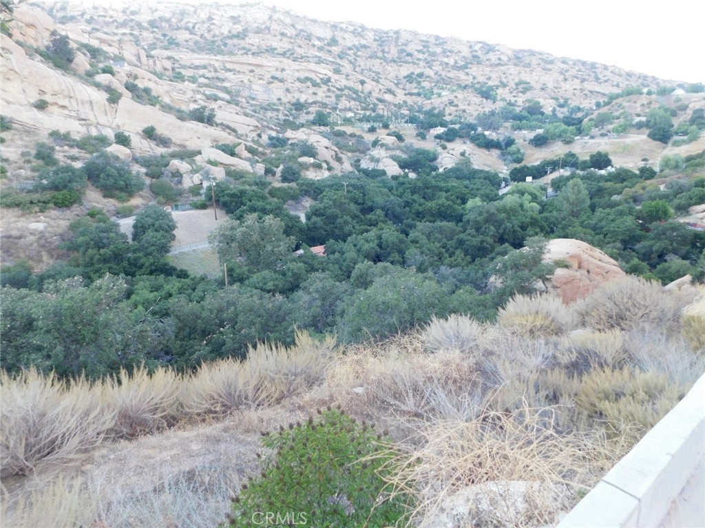 475 Box Canyon Road West Hills, CA 91304 - Photo 10 of 12