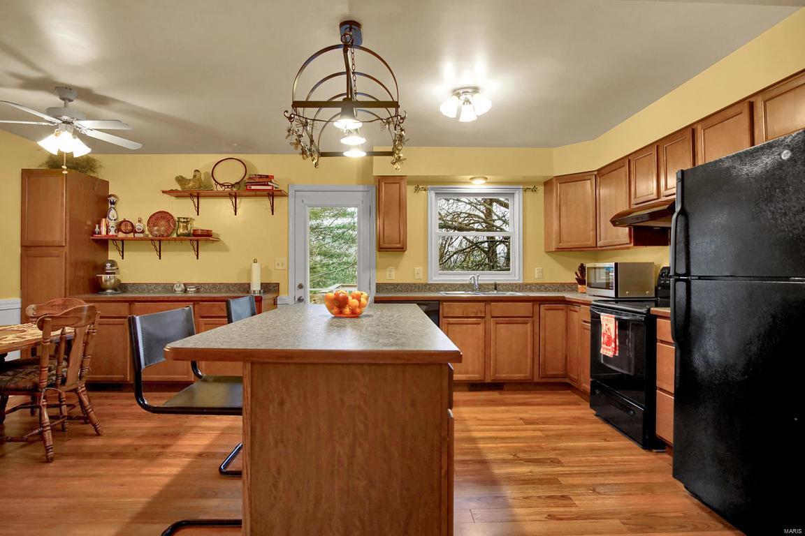 7343 Pin Oak Road Edwardsville, IL 62025 - Photo 12 of 92 Gallery Image 12