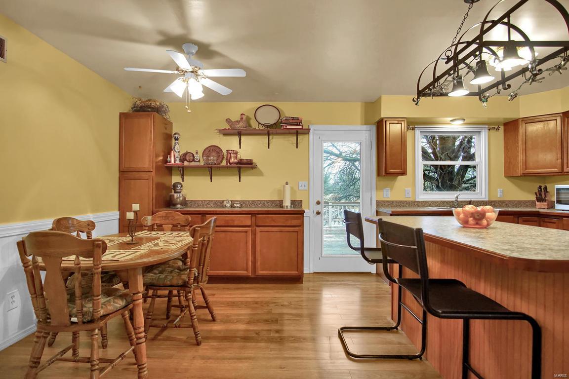 7343 Pin Oak Road Edwardsville, IL 62025 - Photo 14 of 92 Gallery Image 14