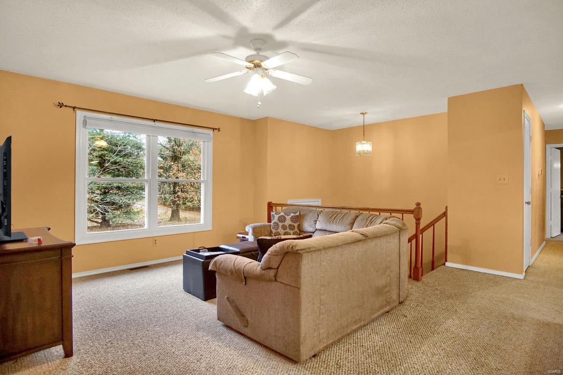 7343 Pin Oak Road Edwardsville, IL 62025 - Photo 19 of 92 Gallery Image 19