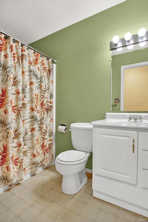 7343 Pin Oak Road Edwardsville, IL 62025 - Photo 23 of 92 Gallery Image 23