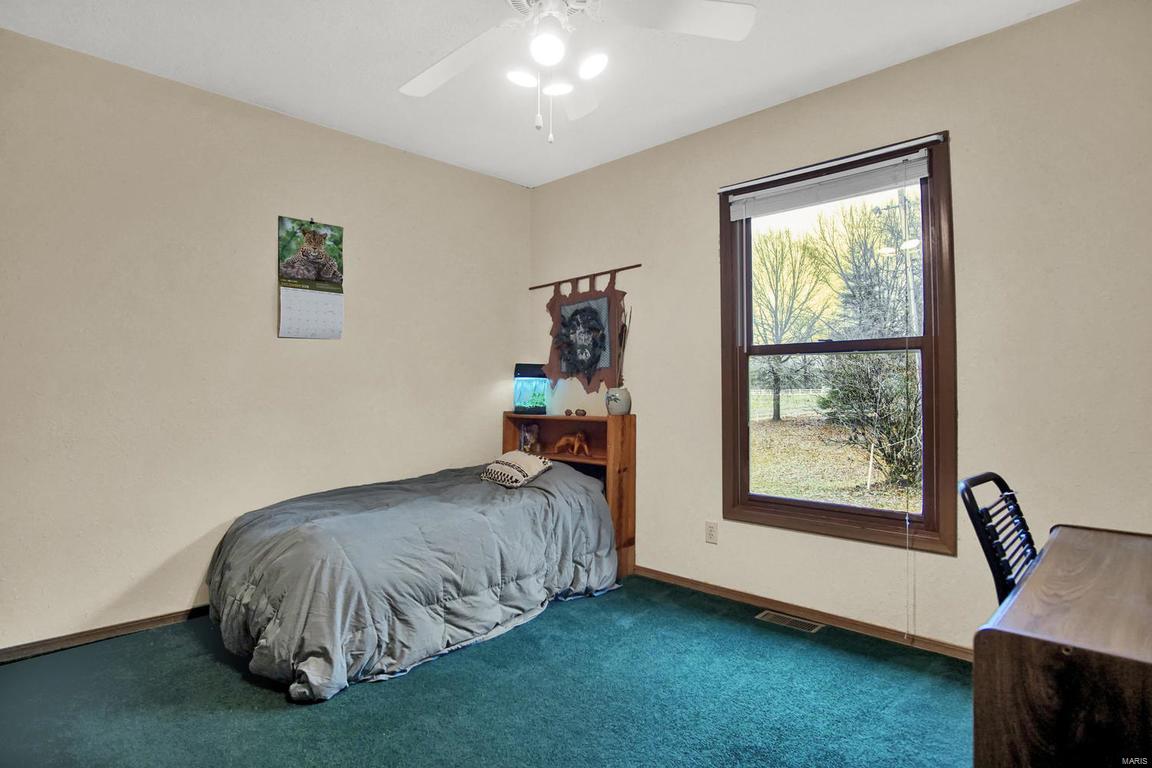 7343 Pin Oak Road Edwardsville, IL 62025 - Photo 24 of 92 Gallery Image 24
