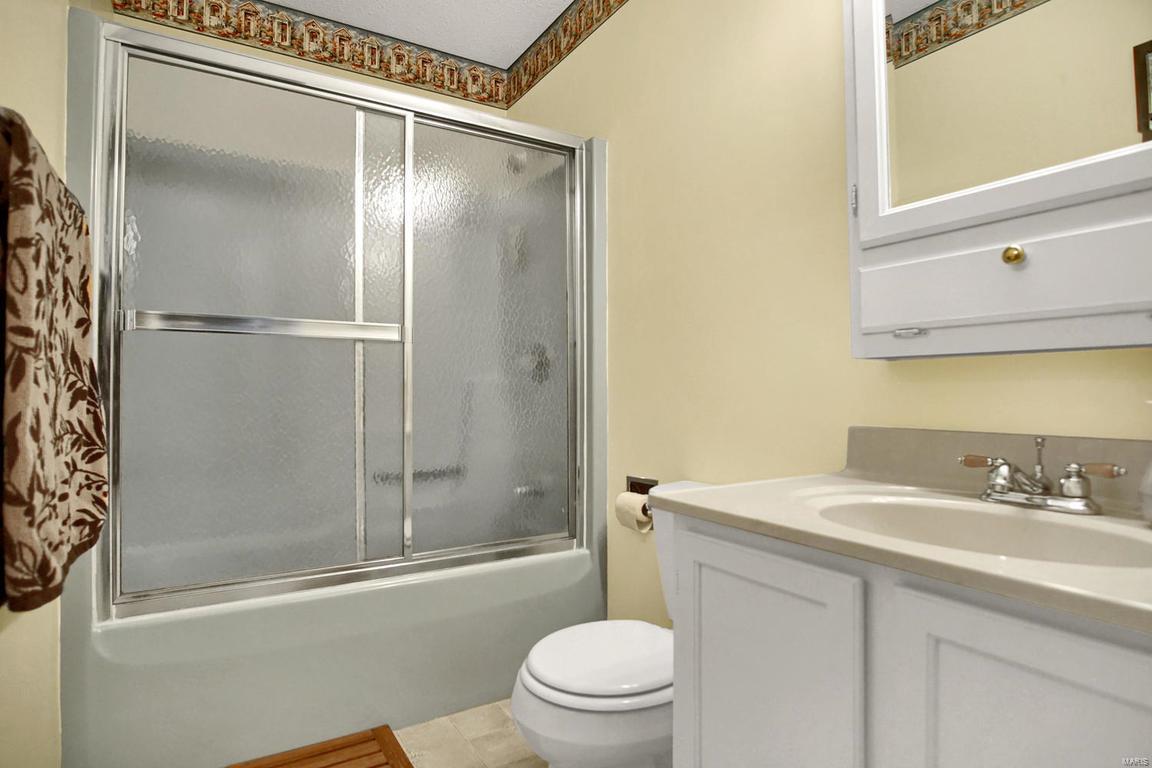 7343 Pin Oak Road Edwardsville, IL 62025 - Photo 28 of 92 Gallery Image 28
