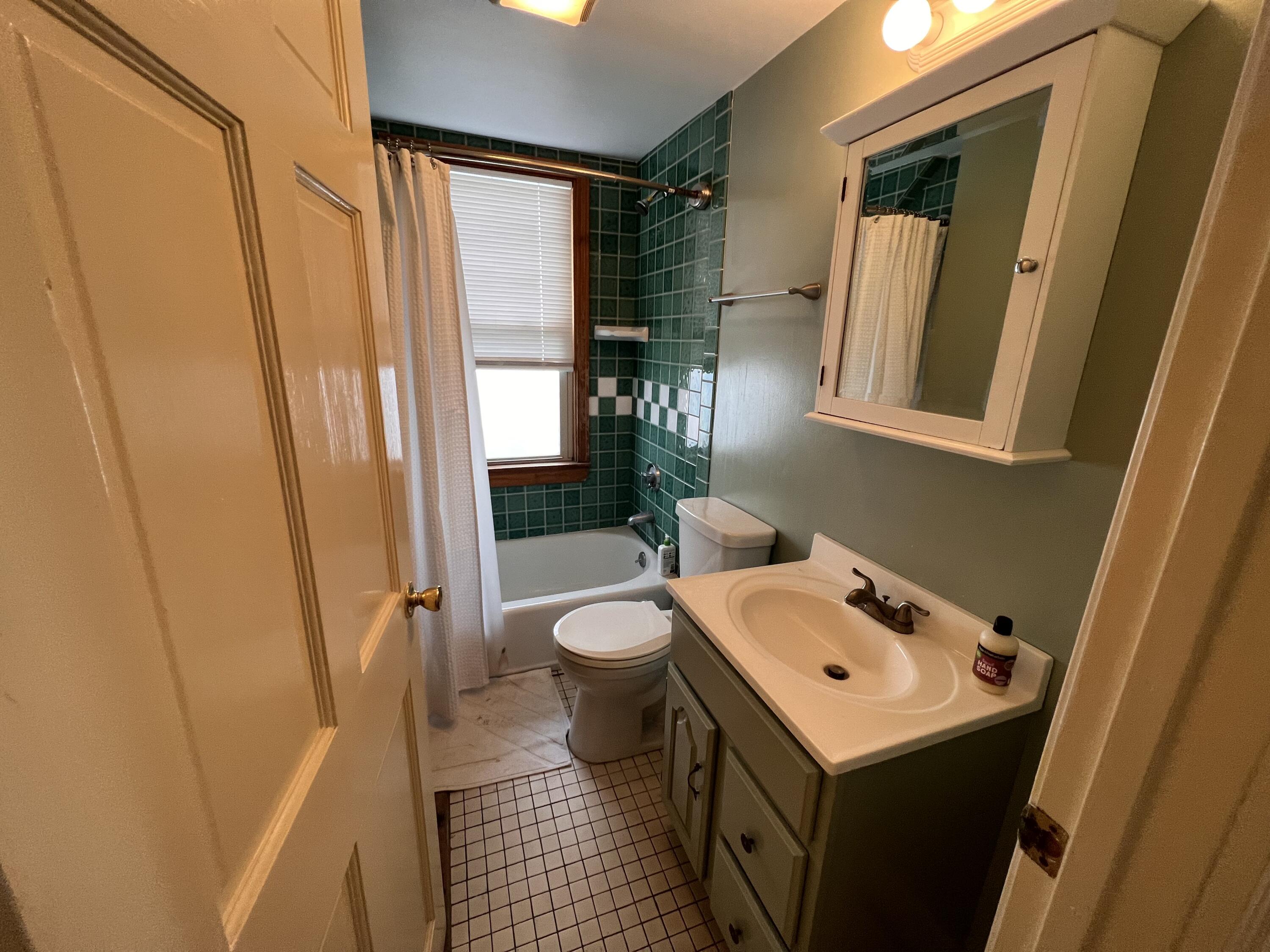 12 Inverness Street Portland, ME 04103 - Photo 9 of 15 IMG_7951
