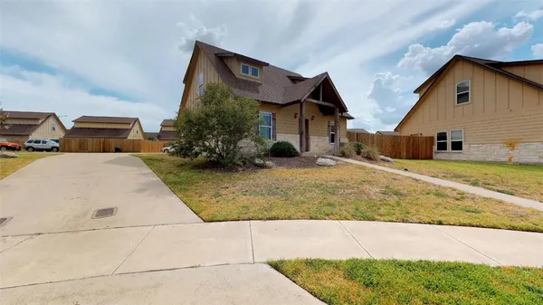 $2,500 | 3403 Cullen Trail, College Station, TX 77845