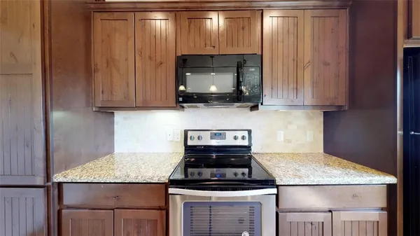$2,500 | 3403 Cullen Trail, College Station, TX 77845