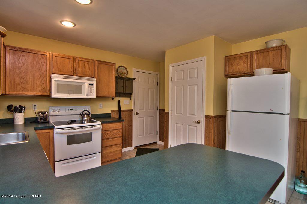 128 Bowman Road Mount Pocono, PA 18344 - Photo 20 of 43 Kitchen view 3