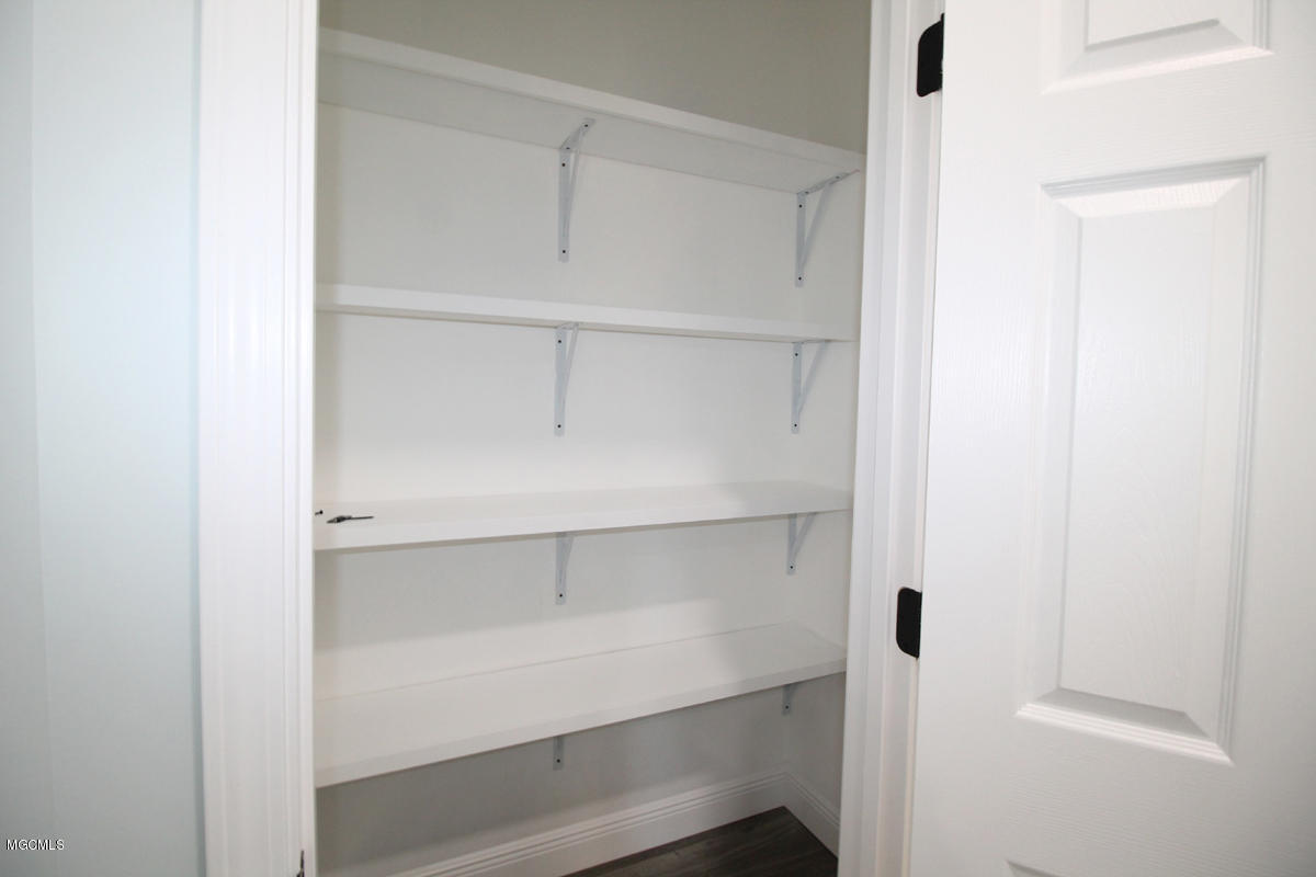 125 C Gill Road Lucedale, MS 39452 - Photo 11 of 28 PANTRY