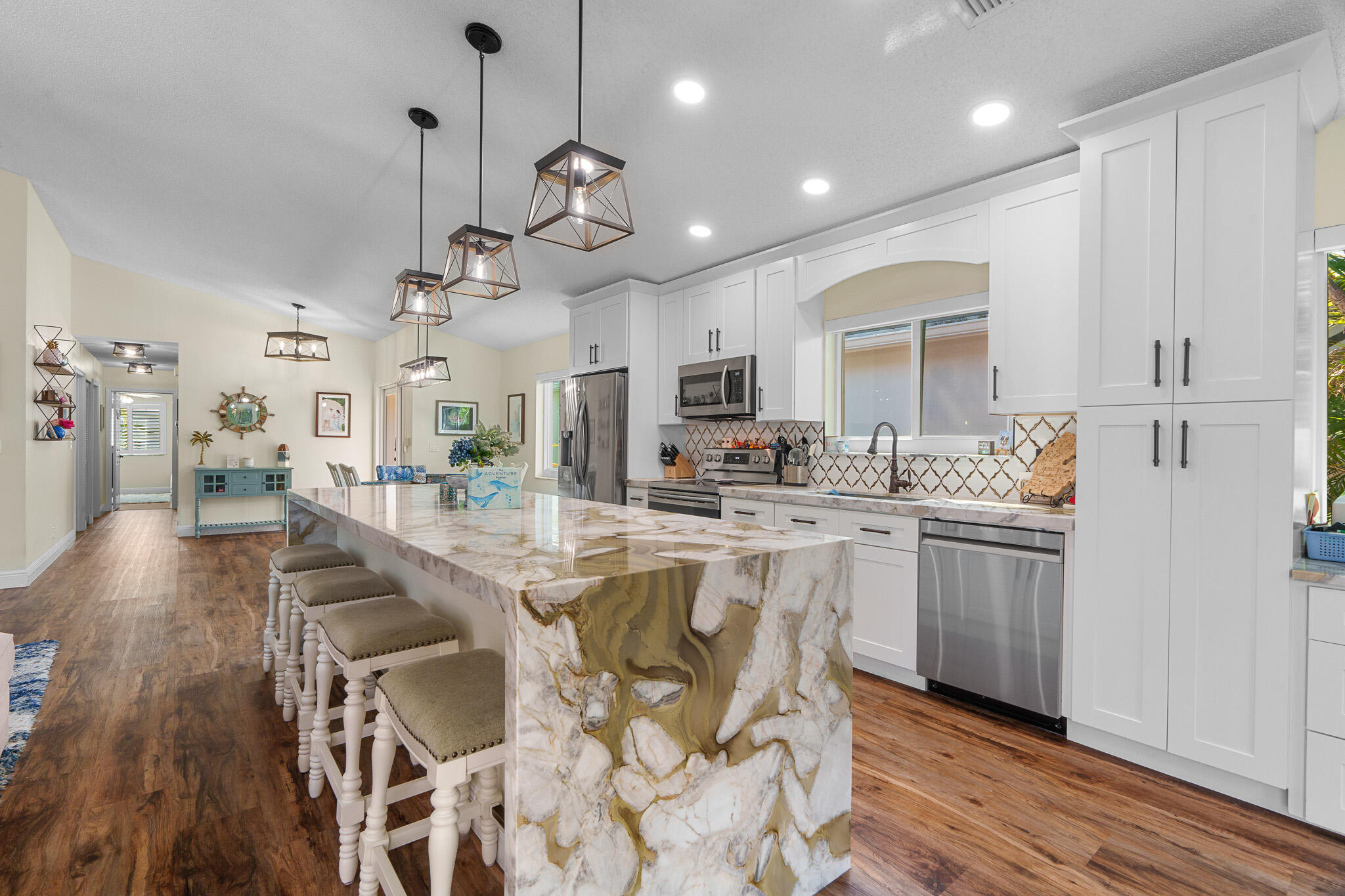 7884 Travelers Tree Drive Boca Raton, FL 33433 - Photo 11 of 56 Luxury Chefs Island
