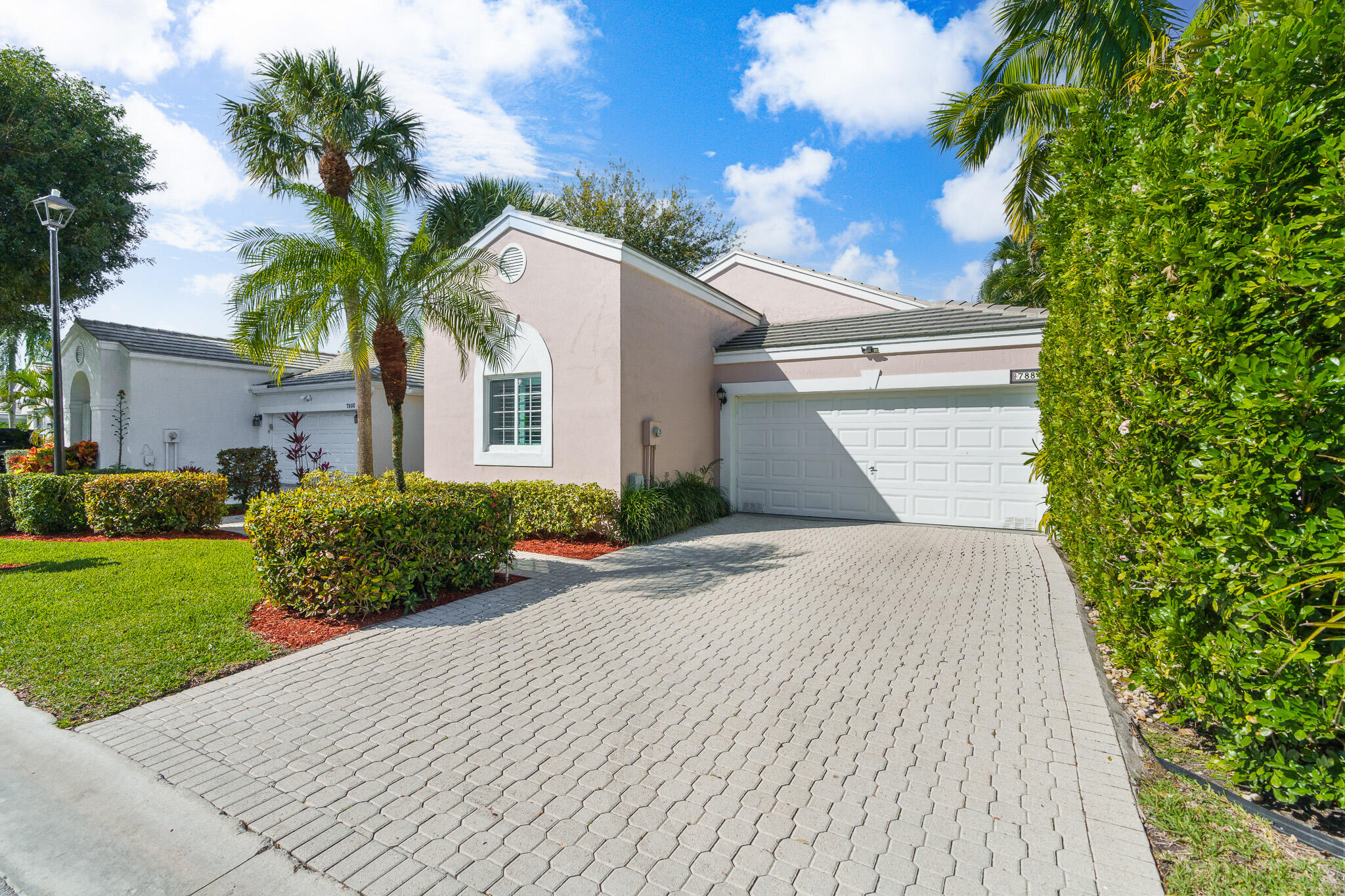 7884 Travelers Tree Drive Boca Raton, FL 33433 - Photo 4 of 56 DSC00214-Edit