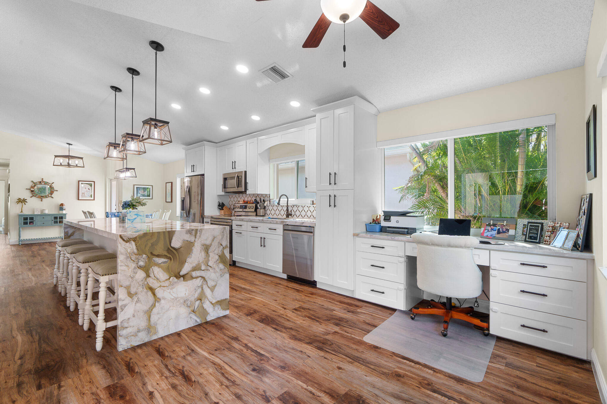 7884 Travelers Tree Drive Boca Raton, FL 33433 - Photo 10 of 56 Custom Work Station
