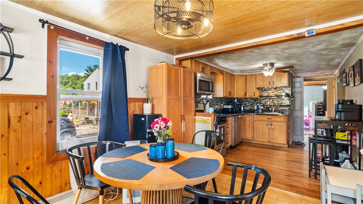 62 Milton Road Warwick, RI 02888 - Photo 8 of 27 Gallery Image 8