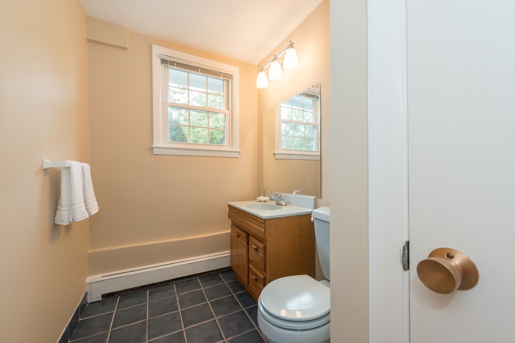 252 Worthen Road East Lexington, MA 02421 - Photo 22 of 22 Gallery Image 22