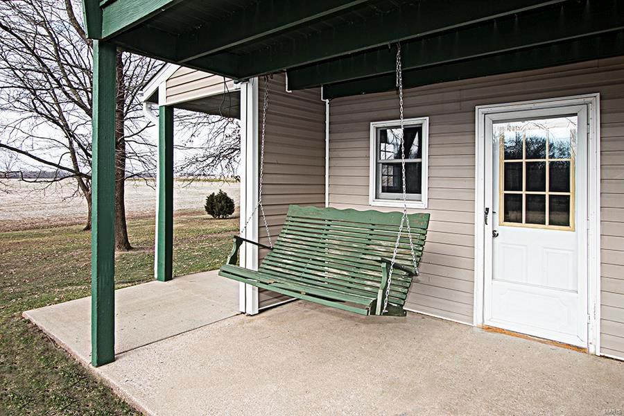 18500 Burnside Road Carlyle, IL 62231 - Photo 8 of 58