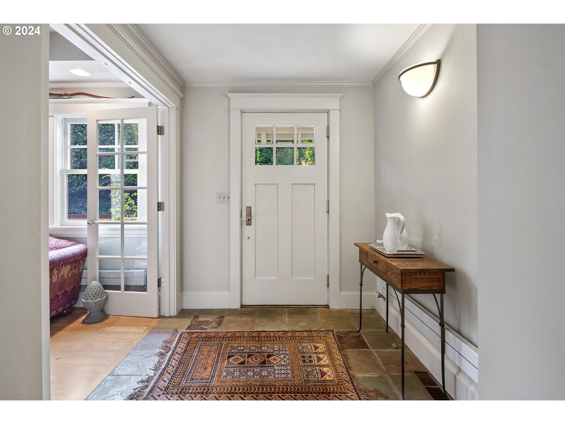 1803 South Riverdale Road Portland, OR 97219 - Photo 13 of 48 a view of an entryway with wooden floor