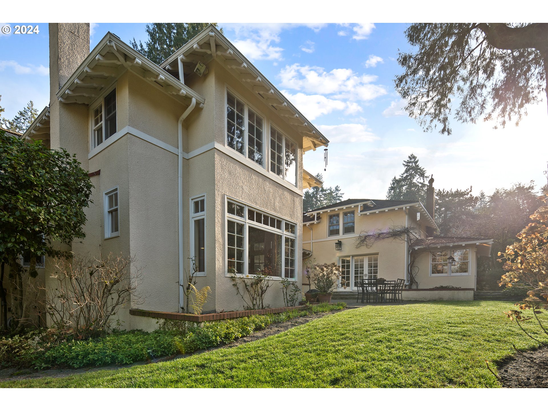 1803 South Riverdale Road Portland, OR 97219 - Photo 23 of 48 a view of house with yard