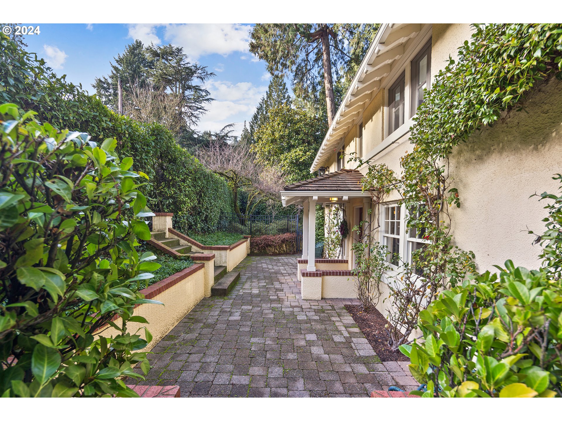 1803 South Riverdale Road Portland, OR 97219 - Photo 3 of 48 a view of outdoor space yard and deck