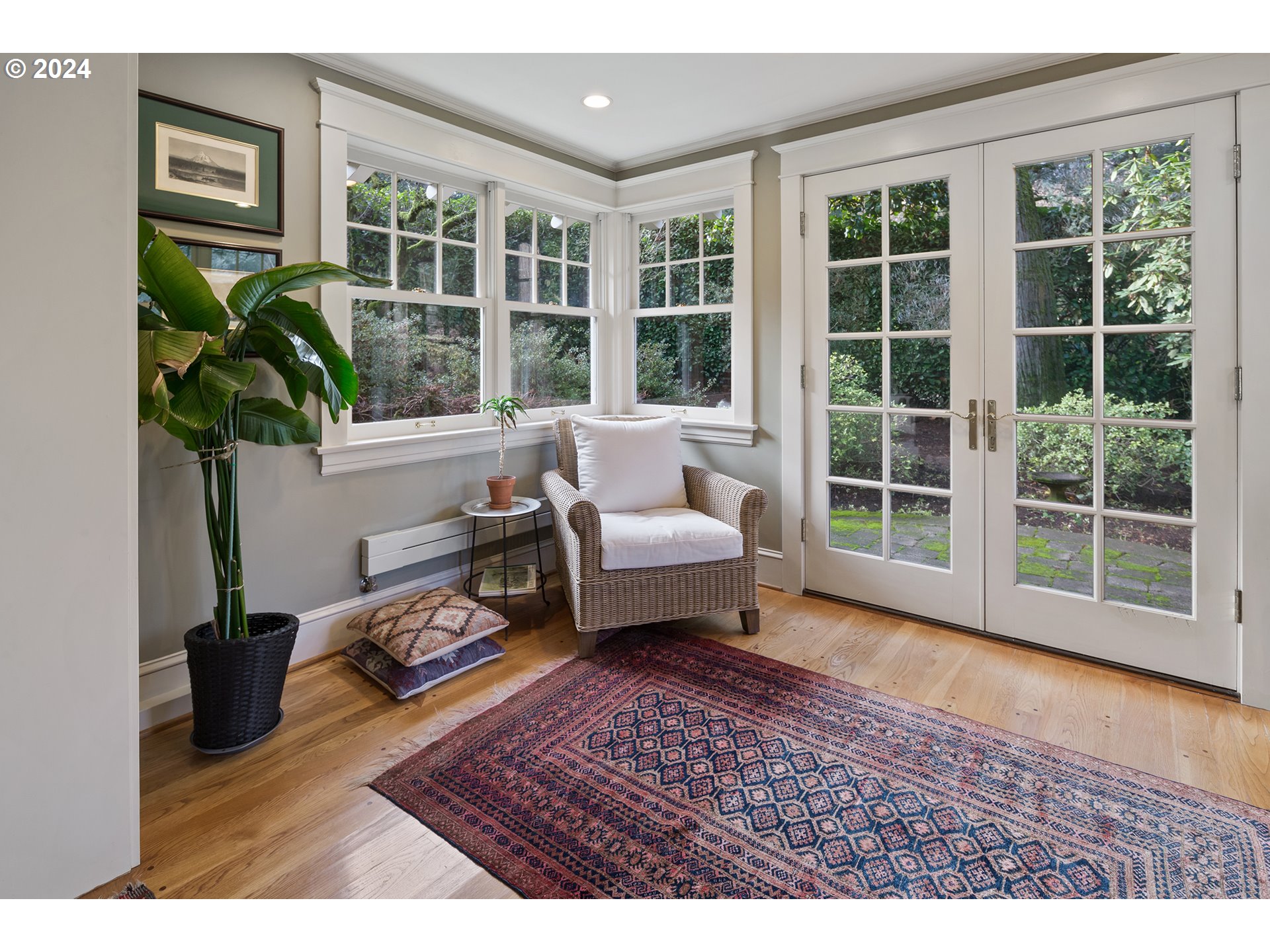 1803 South Riverdale Road Portland, OR 97219 - Photo 10 of 48 a living room with furniture floor to ceiling window and wooden floor